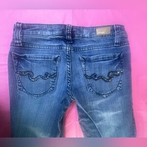 LOW RISE DARK BLUE REFUGE JEANS 
SIZE 1 JUNIORS BOOT LEGS